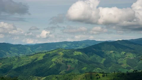 Timelapse of valley surrounded by mountains and covered with dense ground fog  Stock-Footage 146023076