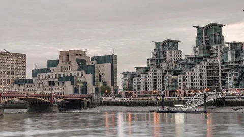Timelapse of Vauxhall Bridge &amp; River Thames in London Video stock 82889978
