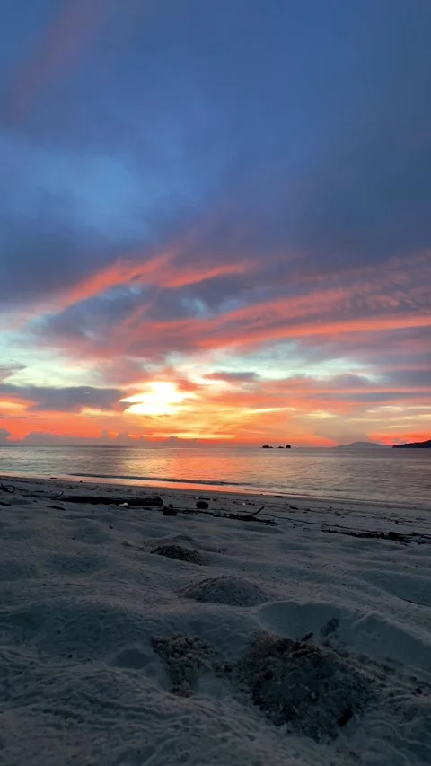 Timelapse of Vibrant Sunrise Over the Ocean Stock Footage 335056822