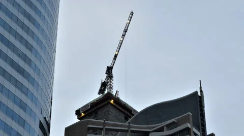 Timelapse video of crane in construction site Stock Footage 43914871