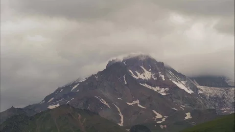Timelapse video of high mountain. The very peak lies white snow. Stock-Footage 106087445