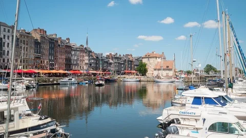 Timelapse video of the Honfleur harbour old port with beautiful houses and lots Stock Footage 99891848