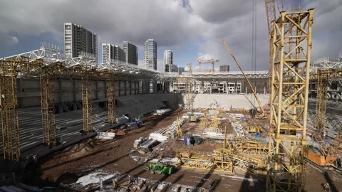 A timelapse video showcases stadium construction, design, and teamwork Vidéo 305737269