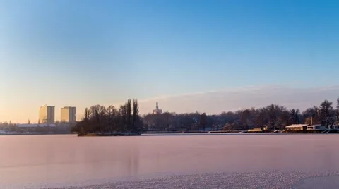 Timelapse video of sunset colors on a freezing day in Herastrau Park, Bucharest Stock Footage 45986832