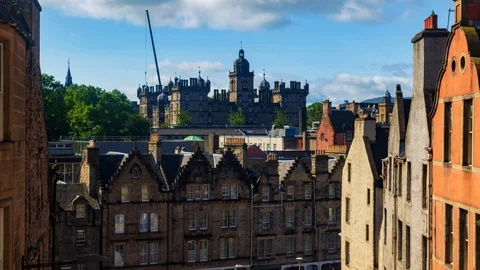 Timelapse view of Edinburgh old town from Victoria street (Scotland) Stock Footage 113901391