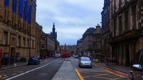 Timelapse view of George IV bridge in Edinburgh old town Stock Footage 113901221