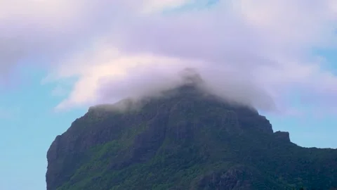 Timelapse view on Le Morne rock in Mauritius Video stock 169980939