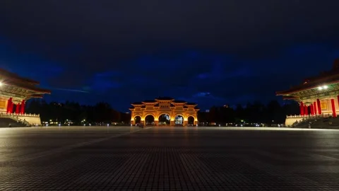 Timelapse view of main gate at Chiang Kai Shek Memorial hall in Taipei City.. Stock Footage 311011852