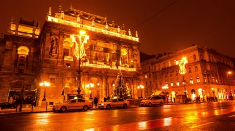 Timelapse view on traffic in front of the famous Opera house in Budapest Stock-Footage 58843406