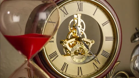 Timelapse of Vintage Clock 스톡 동영상 151412105