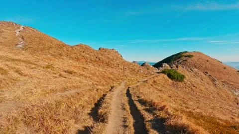 Timelapse, walking along the mountain ridge in the national park. Idyllic Stock-Footage 290104091