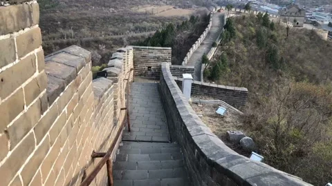 Timelapse of the walking on the path of great wall 스톡 동영상 92048815