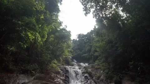 Timelapse water falls with clouds Video stock 205267175