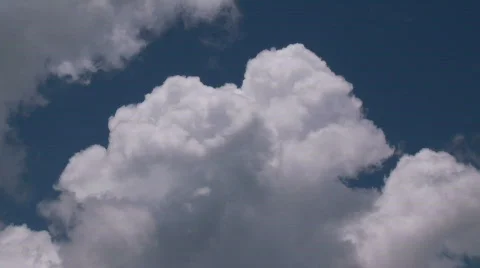 Timelapse of White Cumulus Clouds Stock-Footage 558578