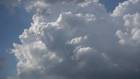 Timelapse of white fluffy clouds Stock Footage 207166267