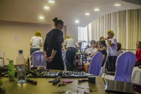 Timelapse of the work and activities of makeup 스톡 동영상 129547213