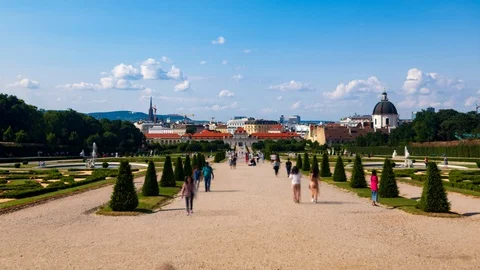 Timelapse zoom in view of lower Belvedere Palace in Vienna (Austria) Stock Footage 117352396