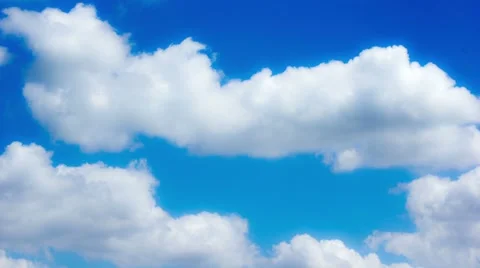 Timelapsed blue cloudy sky Video stock 40065556