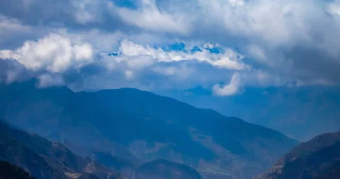 Timelaspe shot of Cloud waterfall in Western Sichuan/Sichuan,China Stock Footage 105792665