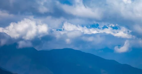 Timelaspe shot of Cloud waterfall in Western Sichuan/Sichuan,China Stock Footage 106105187