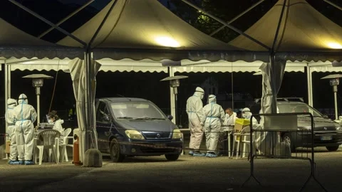 Timelpase of Screening procedures for the detection of covid 19. Stock-Footage 144688723