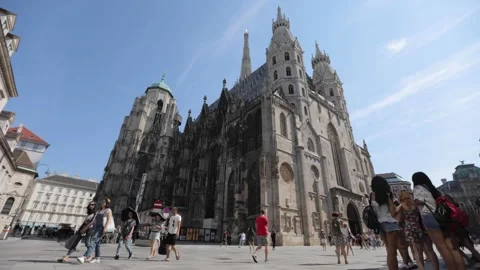 Timelpse of St. Stephan's Cathedral And Stephansplatz Vienna Stock Footage 148433490
