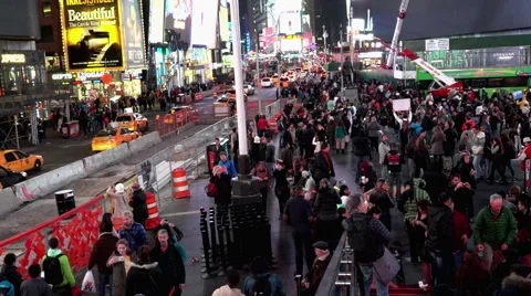 TIMES SQUARE GATHERING Stock Footage 44305588