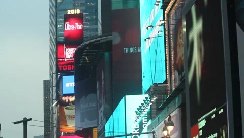 Times Square - Screens Stockbeeldmateriaal 986854