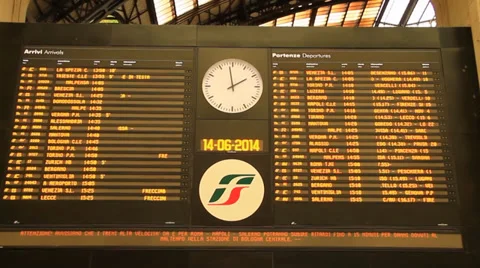 Timetable Trains Vídeos de archivo 39654074