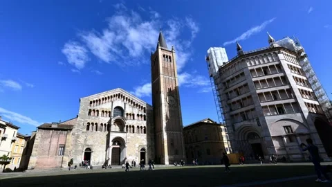 Timlapse video of Parma Cathedral. Parma, Emilia Romagna, Italy Video stock 153381990