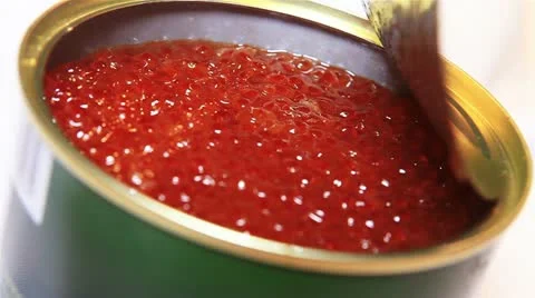 Tin Can with Red russian Caviar Stockbeeldmateriaal 18153783