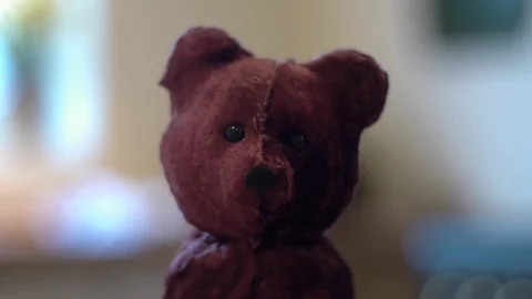 Tin Toy. Bear moving its head side to side Stock Footage 86827601