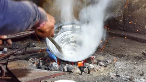 A tinsmith working in the workshop Stock-Footage 243845124