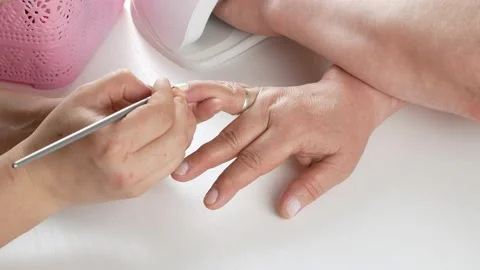 Tint the butt with a thin brush for design. Stock-Footage 141857852