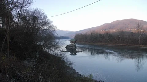Tiny House Built on a Small Rock in the Middle of the River Drina Stock Footage 90101785