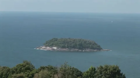 Tiny island with rocky cliffs at Phuket Stock Footage 43079020