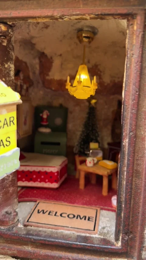 Tiny Mouse House in Madrid Decorated for Christmas, Centro, Madrid, Spain - 23 N Video stock 323867447