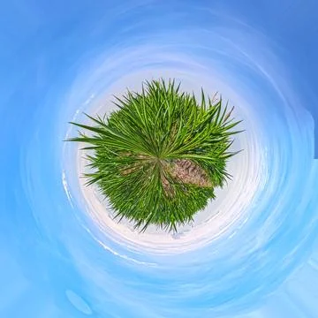 Tiny planet effect with real life photo, 360 panorama Stockfoto's