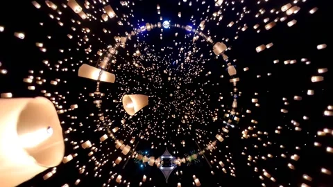 Tiny Planet Many Sky Lanterns Floating Around To Night Sky and Reflection Effect Vidéo 131456224