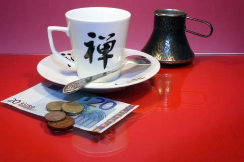 Tip on a red glass table Stock-Fotos