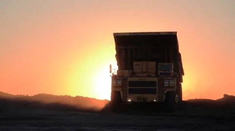Tip track unload on a background sunset Stock-Footage 47407060
