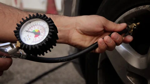 Tire air pressure control Stock Footage 31295624