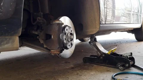Tire change Видео 272308977