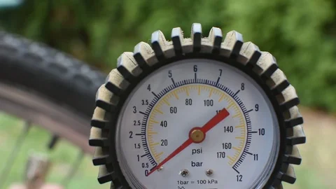 Tire pressure control Stock-Footage 106147817