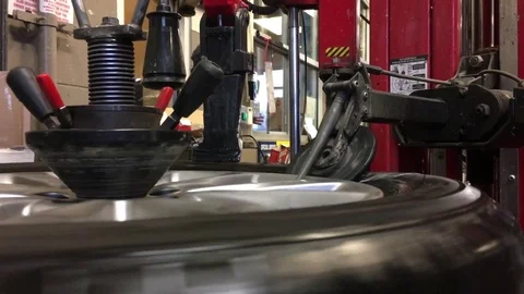 Tire Removal Machine Spins Close Up Stockbeeldmateriaal 82213413