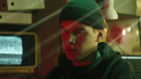 Tired hacker typing on keyboard close-up, breaking password on laptop and Vídeos de archivo 159799285