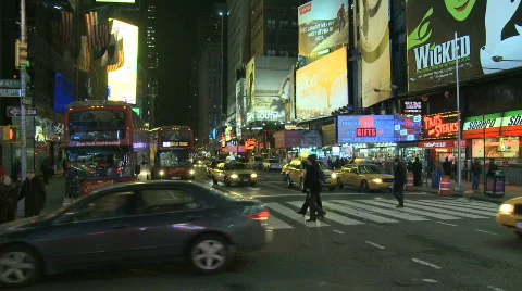 TiSq0044 bus Stock-Footage 627868