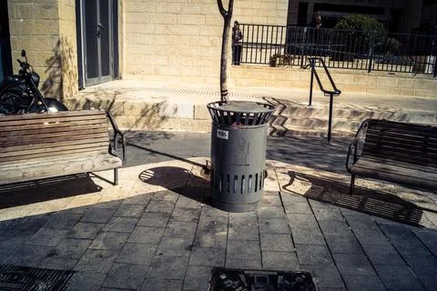 Title: Public Trash Cans and Waste Containers in the Streets of Jerusalem. Stock-Fotos