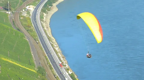 T/L Hang Gliding start flying Rhine valley Boppard Rhineland-Palatinate Vidéo 31745130