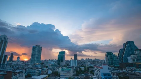 TL-SKY-SEG-RAIN-ZO Stock Footage 112883294